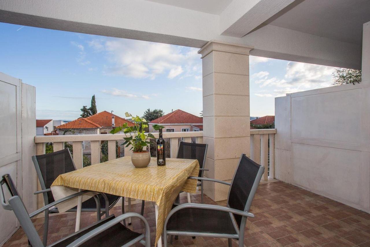 Apartments Mira On The Peljesac Peninsula Оребич Екстер'єр фото