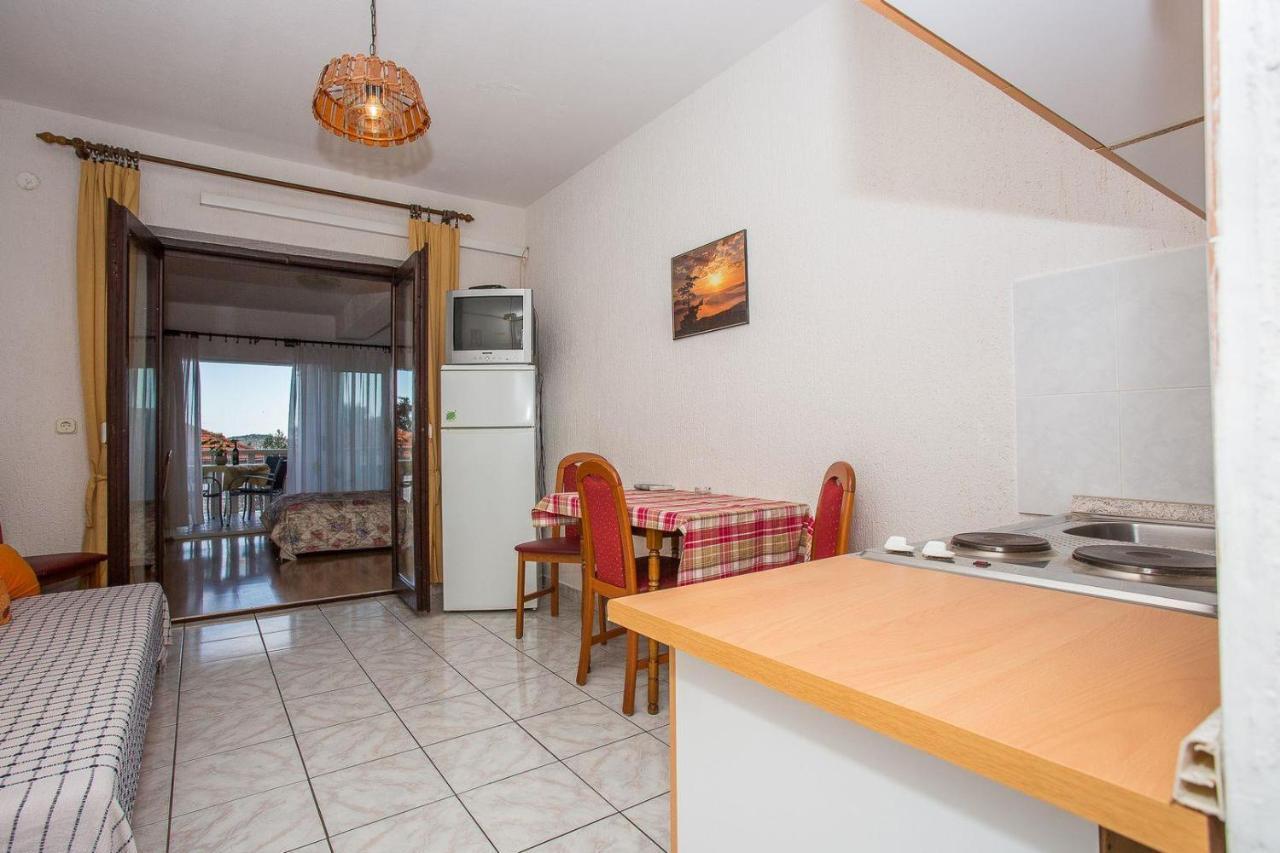 Apartments Mira On The Peljesac Peninsula Оребич Екстер'єр фото